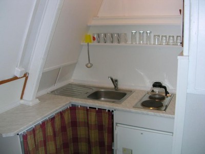 Javor.-kuchyň nová 1.JPG