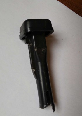 plastová šachta opěrky crx menší.jpg