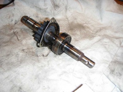 16 hřídel s ložiskem.jpg