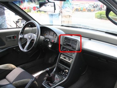 0609_05z+Honda_CRX+Interior_Dash.jpg