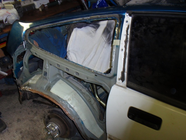 3. odvŕtanie starého blatníka.JPG